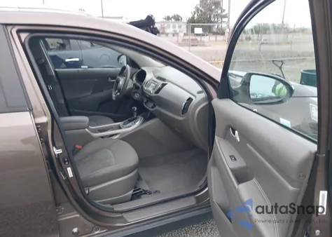 2014 Kia Sportage Lx z USA, uszkodzony, nr VIN KNDPBCAC9E7568362